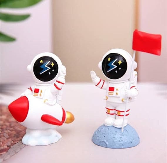 Astronut Figure Set of 6 (7.5 - 8.5 CM)