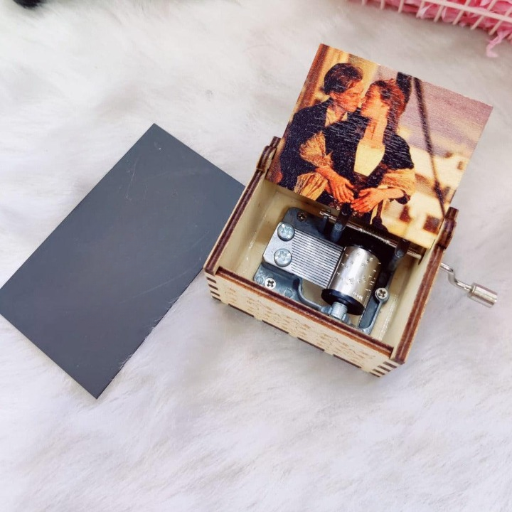 Titanic Music Box