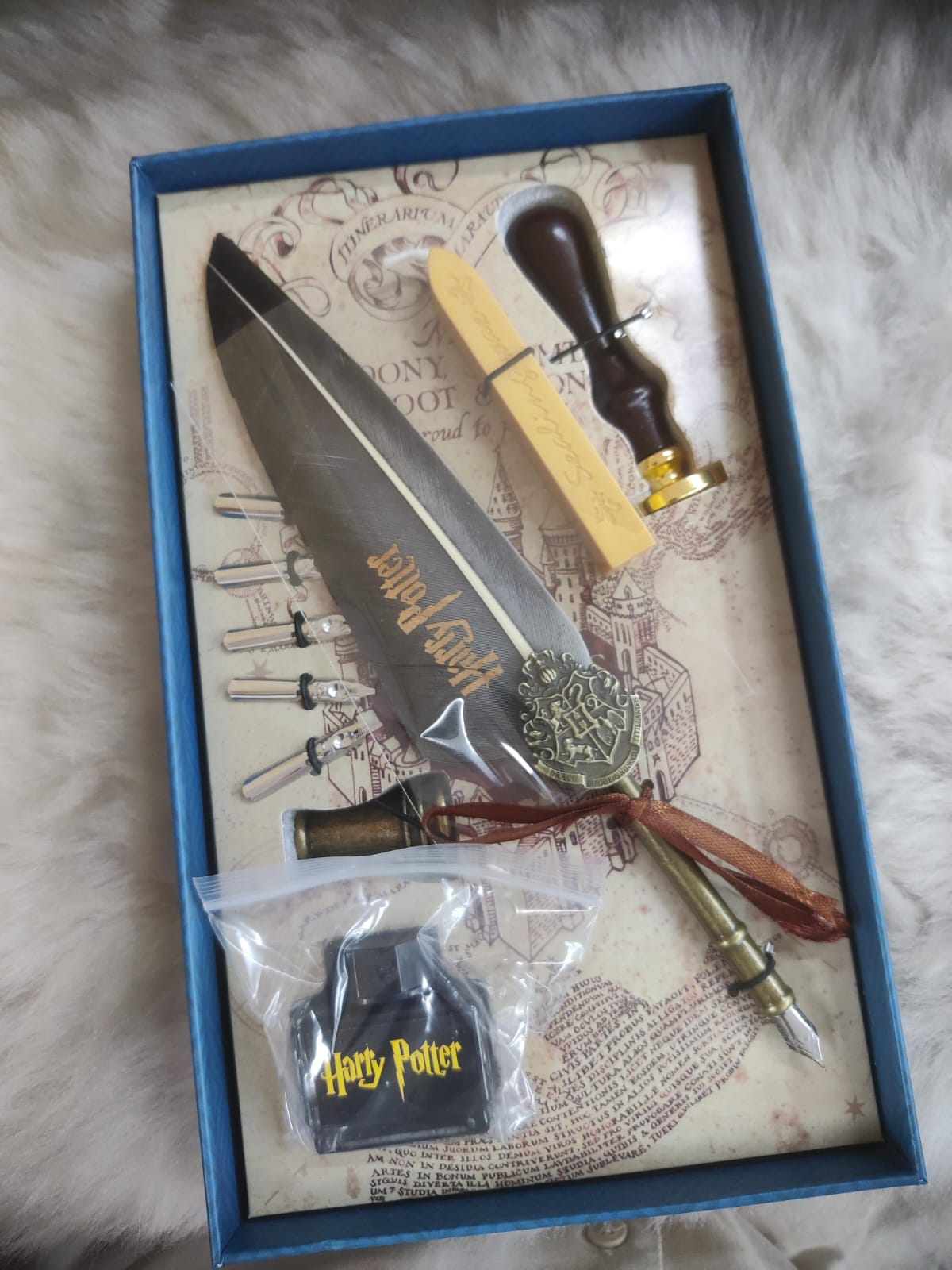 Harry Potter Feather Quill Pen Set of 10 (Select From Drop Down Menu)