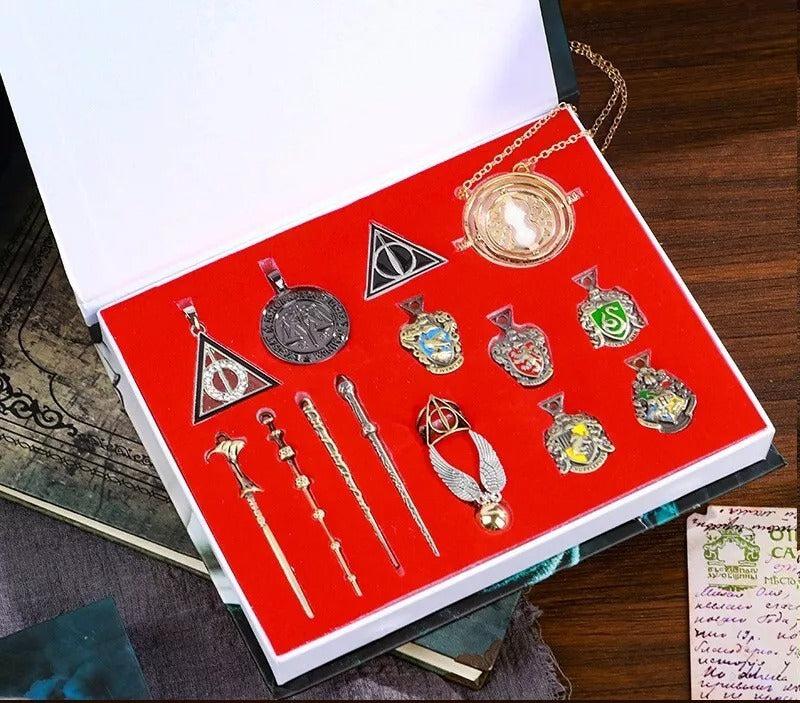 Harry Potter 15 Pcs Collectable Wand Accessories Set