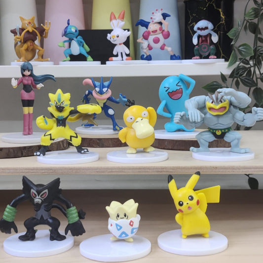 Figure Set of 14