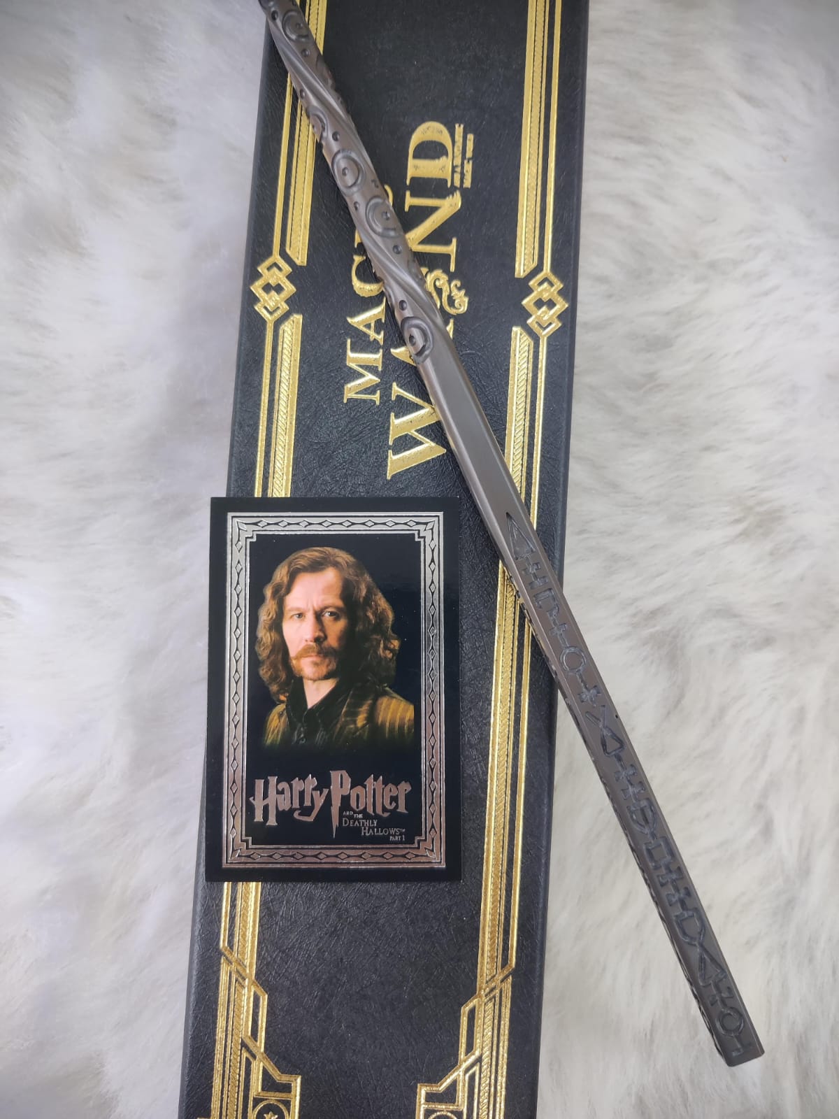 Harry Potter Collectable Metallic Wands (Choose From DropDown Menu)