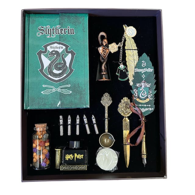 Harry Potter Collectable Pen Set - 15 Pcs - Random Set Will Be Provided