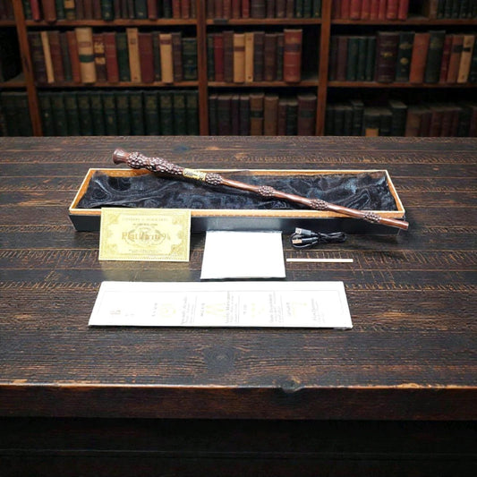 Harry Potter Themed Albus Dumbledore Collectable Fire Wand With 1 Flash Paper